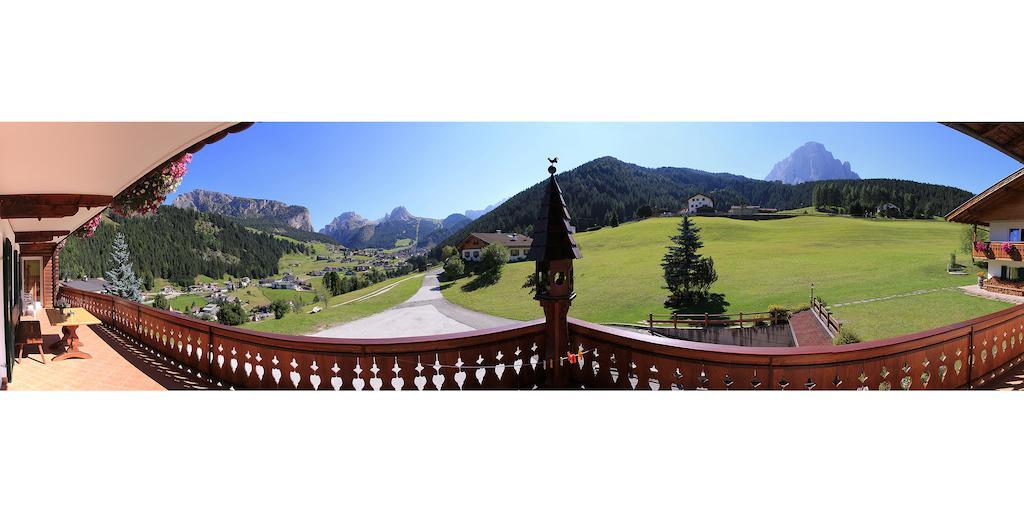 Garni Martlhof Hotell Selva di Val Gardena Exteriör bild