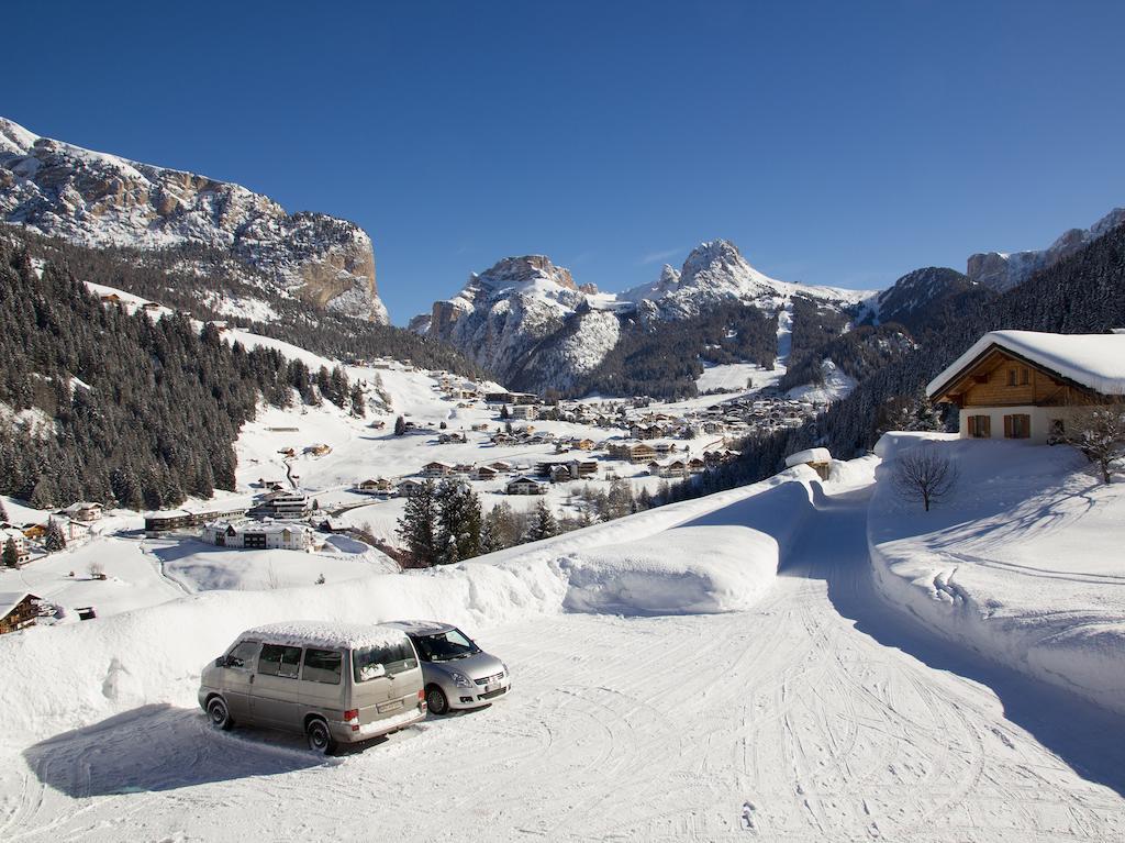 Garni Martlhof Hotell Selva di Val Gardena Exteriör bild